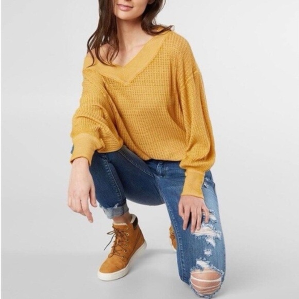 We The Free People South Side Mustard Oversized V-Neck Waffle Thermal Top M